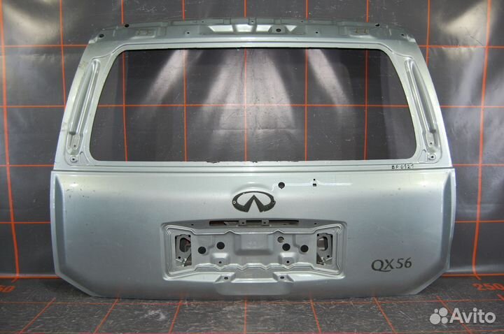 Дверь багажника - Infiniti QX56 JA60 (2004-10гг)