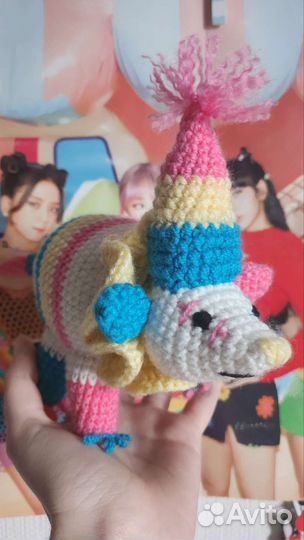 Вязаная игрушка опоссум клоун handmade