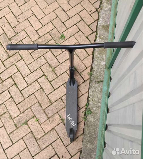 Трюковой самокат limit