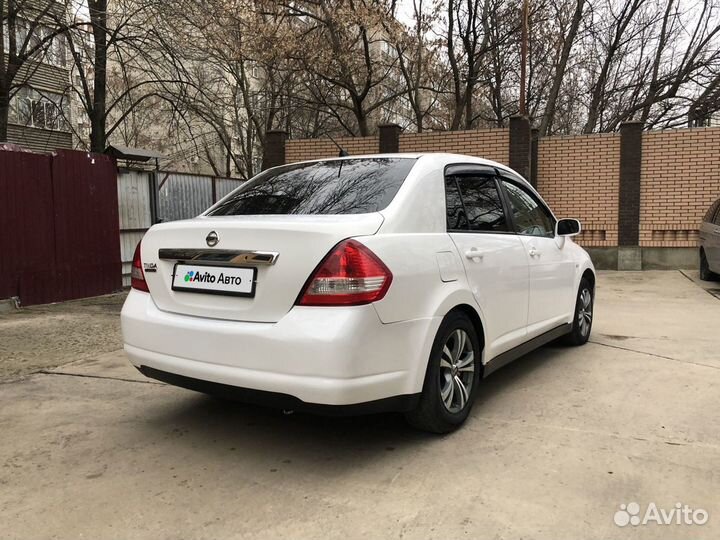 Nissan Tiida Latio 1.5 AT, 2006, 210 000 км