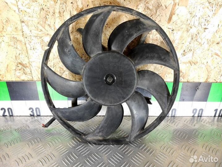 Вентилятор радиатора Nissan Qashqai 2009