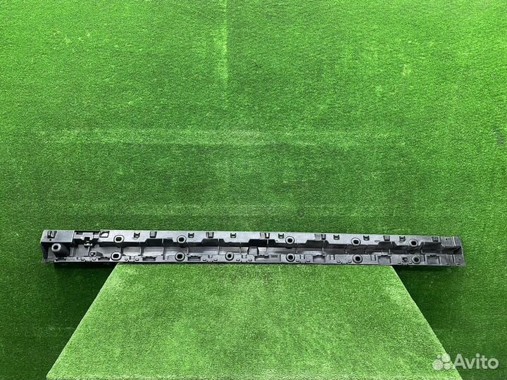 Кронштейн порога правый BMW X7 G07