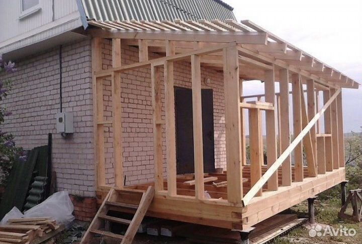 Бригада строителей