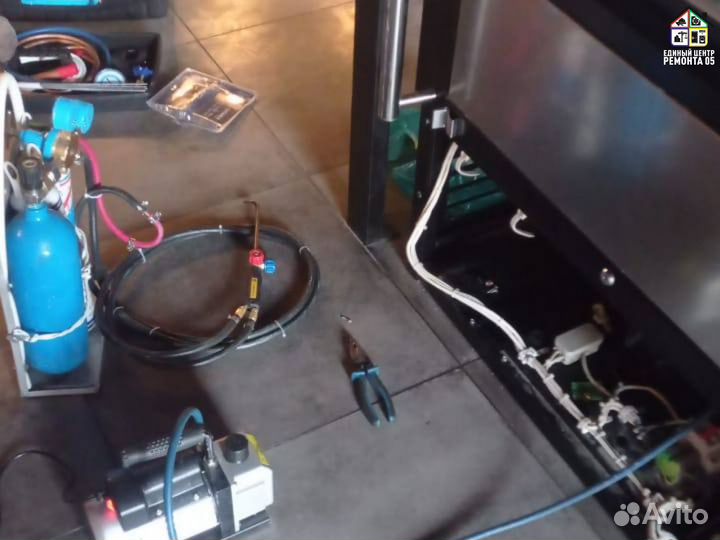 Мастер по ремонту холодильников