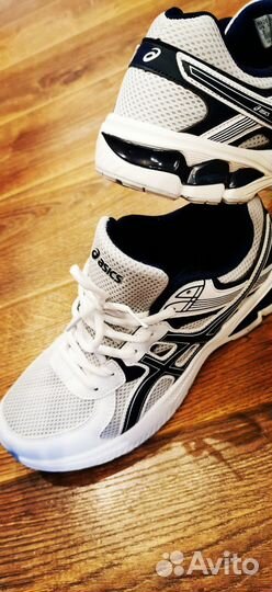 Кроссовки Новые
