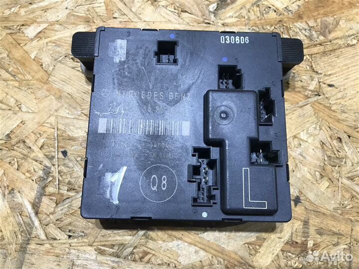 Блок управления двери задний левый Mercedes-Benz