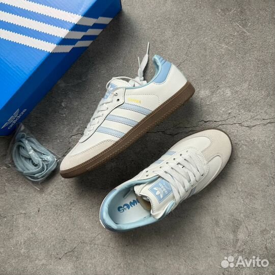 Кроссовки женские Adidas Samba