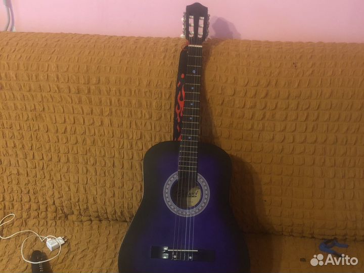 Классическая гитара Beluccl