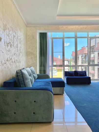 2-к. квартира, 65 м², 3/3 эт.