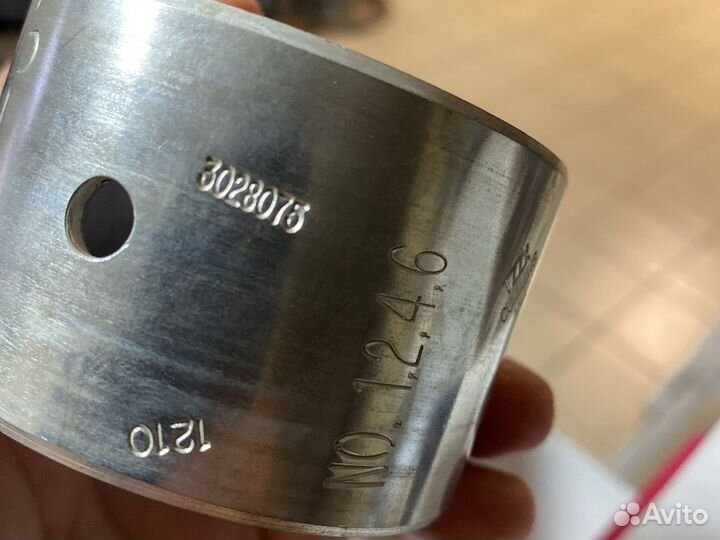 Втулка распредвала Cummins N14 ориг 3028075