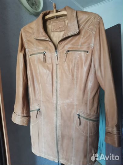 Куртка женская кожаная 46