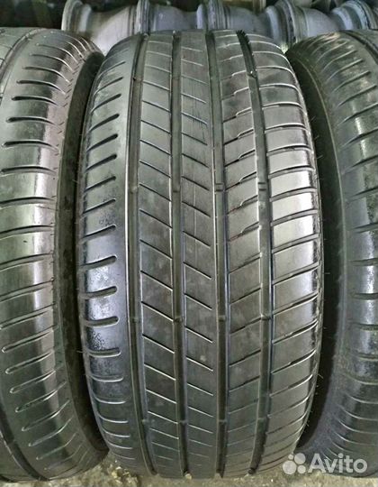 Bridgestone Turanza T001 235/45 R18