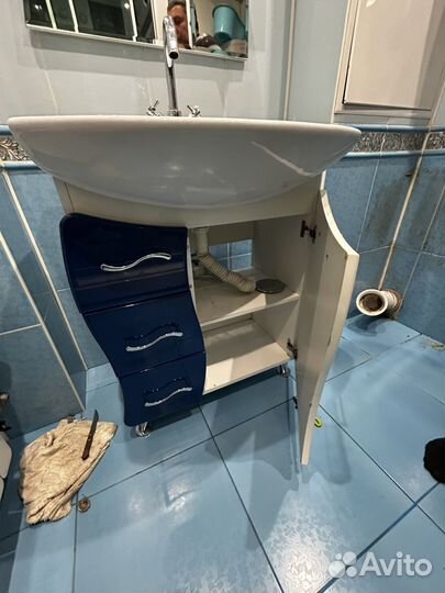 Тумба для ванной с раковиной