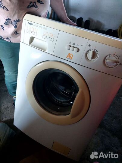 Стиральная машина zanussi бу