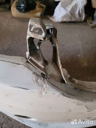 Бампер оригинал бу Skoda Rapid