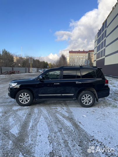 Toyota Land Cruiser 4.5 AT, 2017, битый, 121 247 км