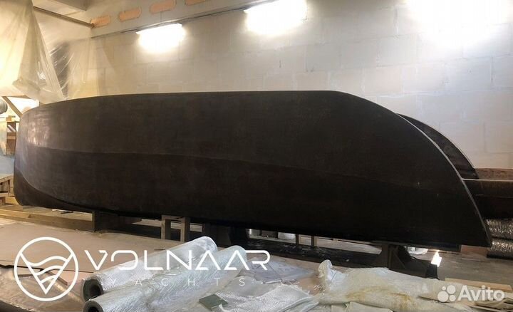 Катер Volnaar-26 с моторами 500 л.с. (8 метров)