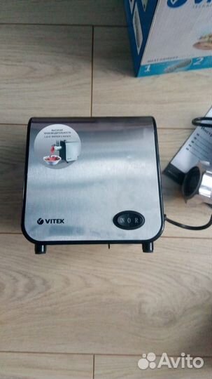 Продам электромясорубку