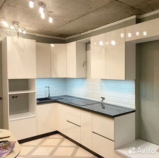 Кухни на заказ. Своё производство