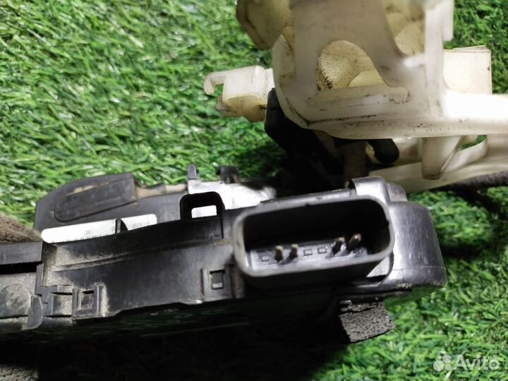 Замок двери Kia Sportage 3