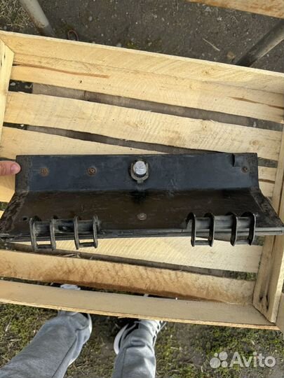 Крышка бордачка ваз 2107