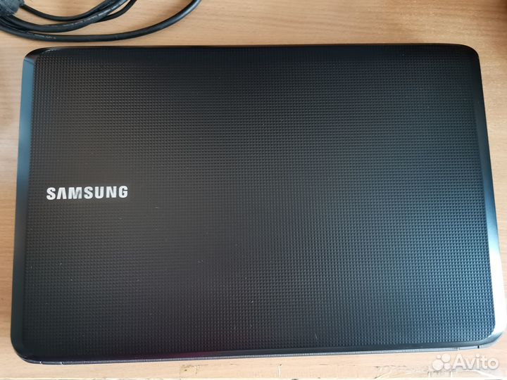 Ноутбук Samsung R530