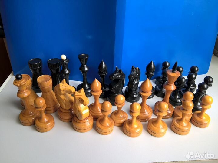 Шахматы деревянные, большие,полный набор
