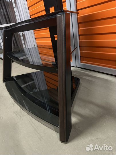 Подставка для TV с кронштейном