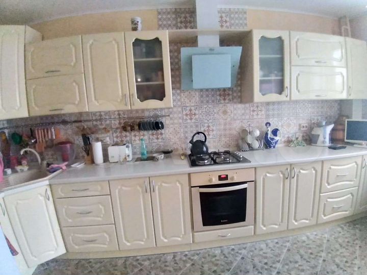 3-к. квартира, 70 м², 8/9 эт.