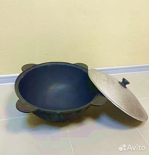 Казан чугунный с печкой