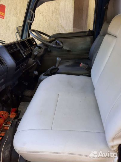 Mazda Titan, 1990