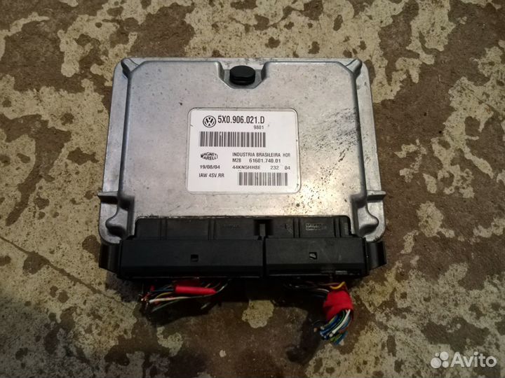 Блок управления двигателем Фольксваген Поинтер 04г