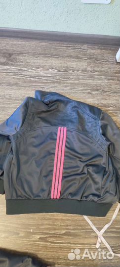 Спортивный костюм для девочки 140-146