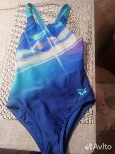 Купальник для девочки 140 новый