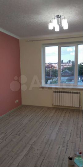 Дом 180 м² на участке 7 сот.