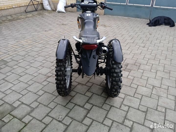 Мотоцикл SNK