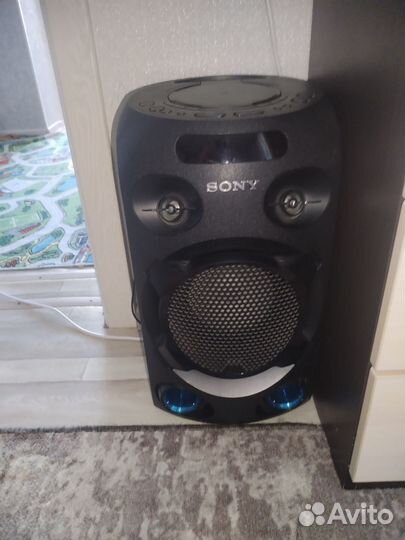 Блютуз колонка sony в отличном состоянии