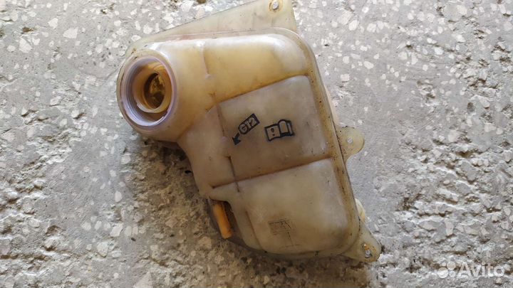 Бачок расширительный Пассат б5+