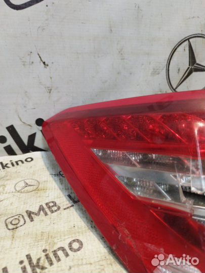 Фонарь задний левый Mercedes E-Class W207