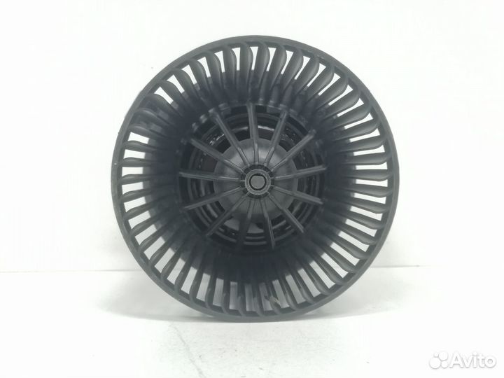 Вентилятор отопителя салона Ларгус / Логан