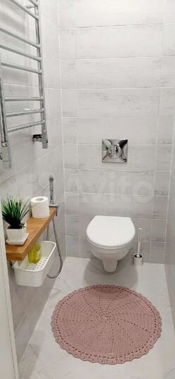 2-к. квартира, 64 м², 1/17 эт.