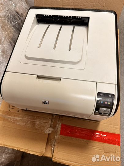 Принтер HP laserjet CP1525n color