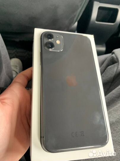 iPhone 11, 64 ГБ