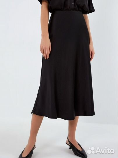 Юбка атласная Zarina 42