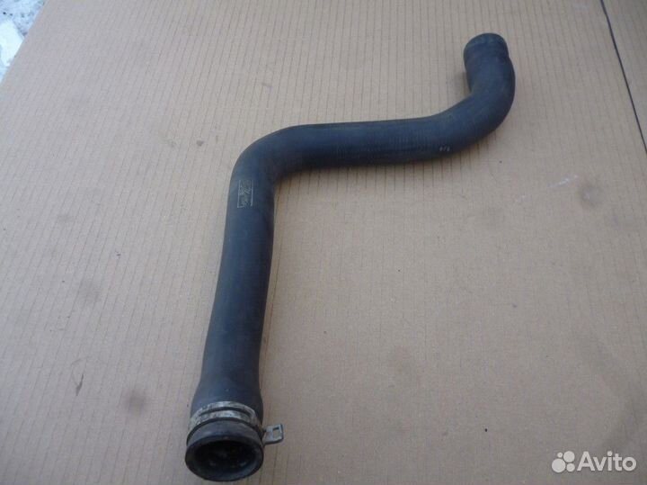 Форд Фокус 2 Патрубок радиатора верхний (шланг)