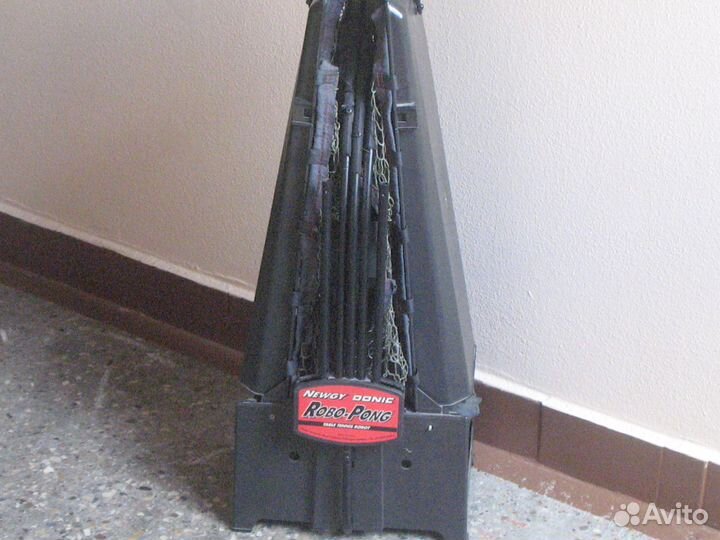 Робот для настольного тенниса Robo-Pong 2000