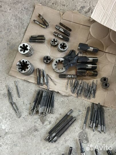 Сверла, развертки,метчики,лерки