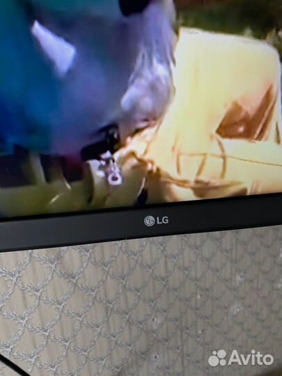 Телевизор LG smart tv 32