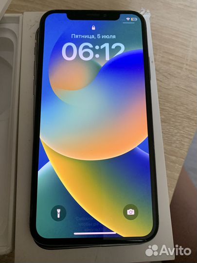 iPhone X, 64 ГБ