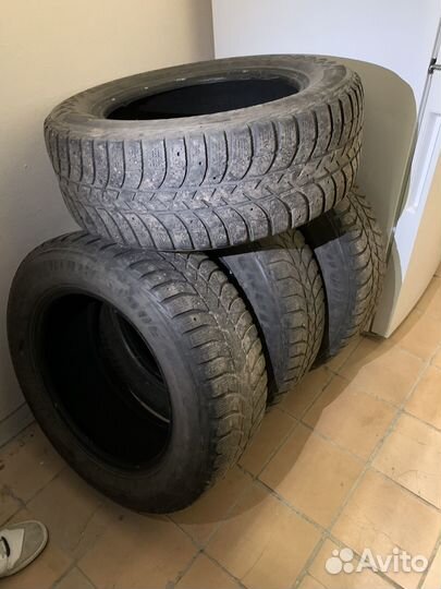 Bridgestone Ice Cruiser 5000 215/60 R16 95T